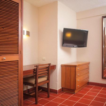 Suites Colonial Cozumel Exterior foto