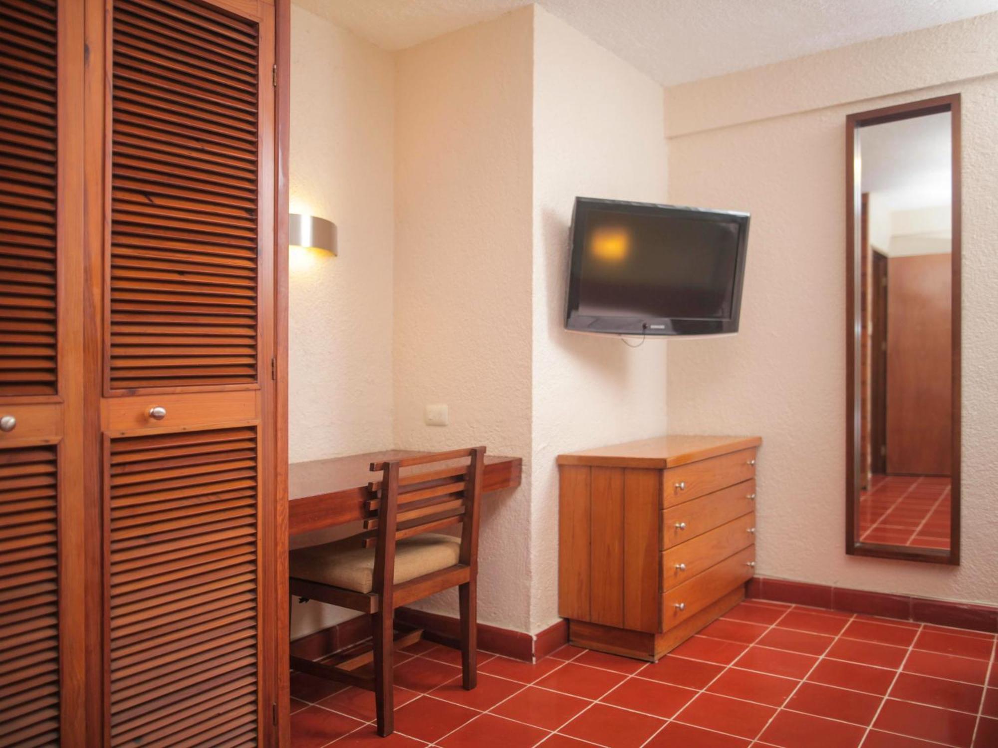 Suites Colonial Cozumel Exterior foto